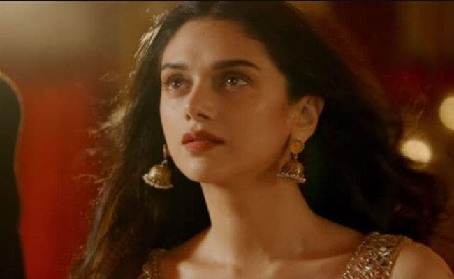 अदिति राव हैदरी को जब फिल्‍म के लिए करना पड़ा था ऐसा काम, चैट शो में किया खुलासा