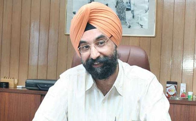 अमूल ने दिल्ली समेत प्रमुख बाजारों में दो रुपये प्रति लीटर बढ़ाये दूध के दाम