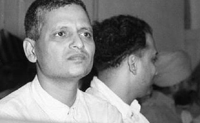 गोडसे का जन्मदिन मनाने के आरोप में हिंदू महासभा के छह लोग गिरफ्तार