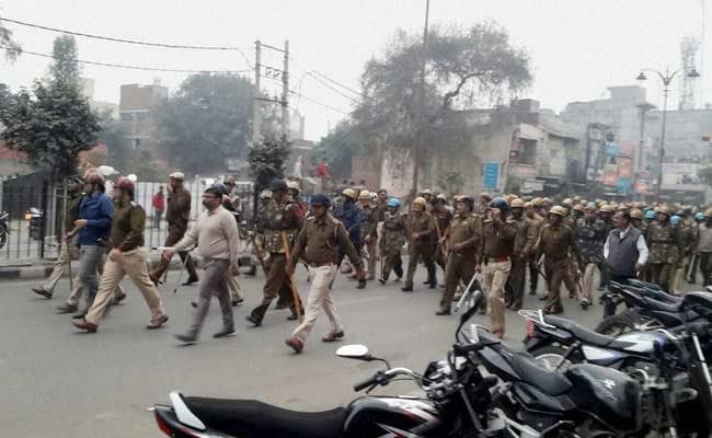 भाटपाड़ा में धारा 144 लगी, 34 गिरफ्तार