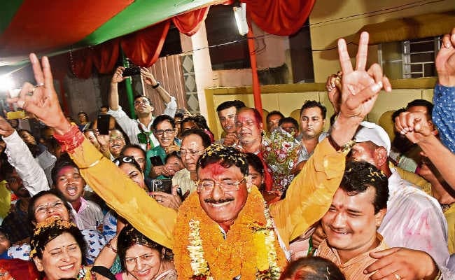 रांची से संजय सेठ, खूंटी से अर्जुन मुंडा, कोडरमा से अन्नपूर्णा िवजयी, कीर्ति आजाद 4.86 लाख से हारे