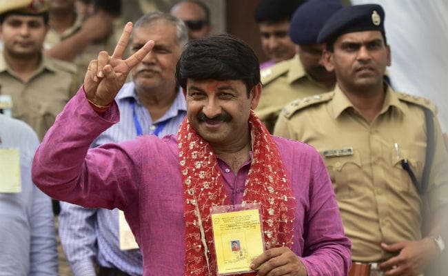 लोकसभा 2019 : काम न आया शीला दीक्षित का अनुभव, मनोज तिवारी को मिला जनता का प्यार