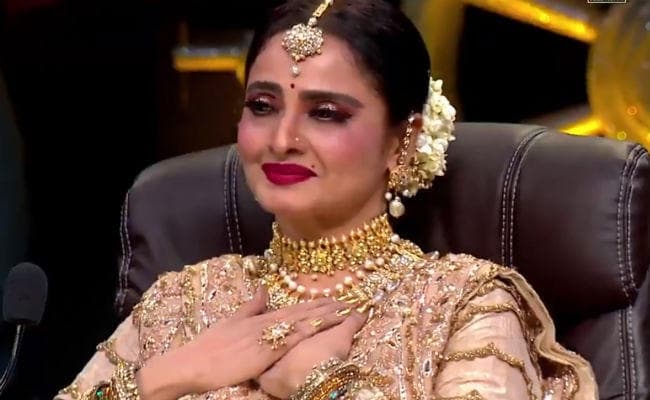 जब ये डांस परफॉरमेंस देख रो पड़ीं रेखा, VIDEO