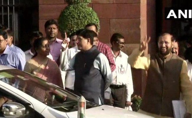 कैबिनेट की बैठक में लोकसभा भंग करने की सिफारिश, शनिवार को एनडीए की बैठक