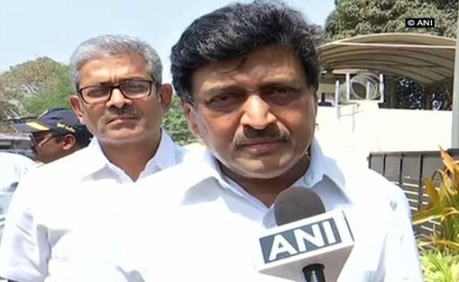 महाराष्ट्र के कांग्रेस प्रदेश अध्यक्ष अशोक चव्हाण का इस्तीफा, बोले- फैसला अब राहुल गांधी के हाथ