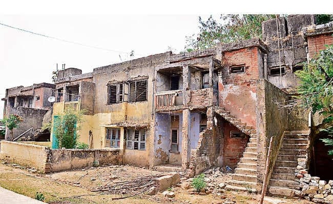 महफूज नहीं  यह आशियाना