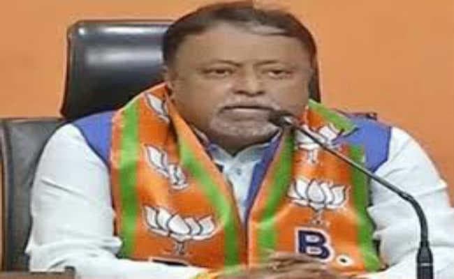 सुर्खियों में आने के लिए इस्तीफा का शिगूफा छोड़ रही हैं ममता : मुकुल