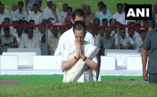 देश के पहले पीएम पं.नेहरू की पुण्यतिथि आज, मोदी-राहुल समेत इन नेताओं ने दी श्रद्धांजलि