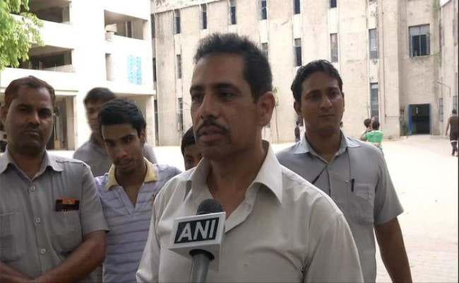 मनी लॉड्रिंग मामले में रॉबर्ट वाड्रा को दिल्ली हाईकोर्ट ने नोटिस जारी किया