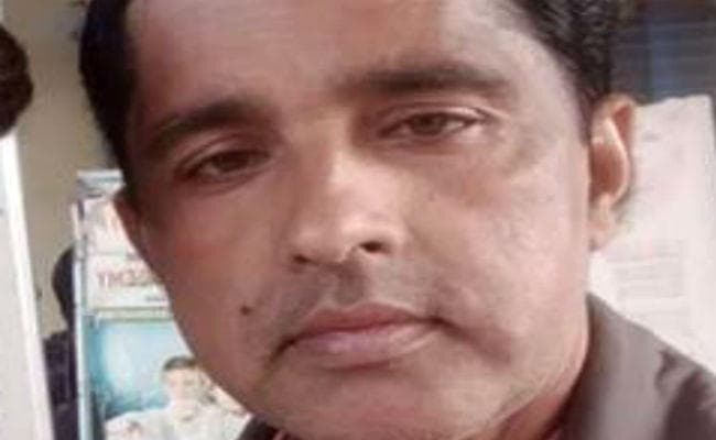 कौशल विकास केंद्र के संचालक की लड़कियों के साथ अश्लील तसवीर वायरल, IACT संचालक फरार