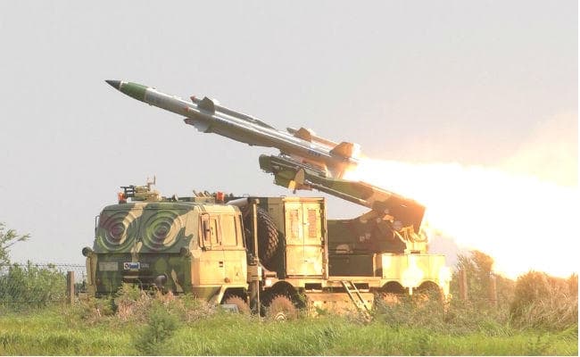 DRDO ने एयर डिफेंस मिसाइल आकाश-1एस का किया सफल परीक्षण