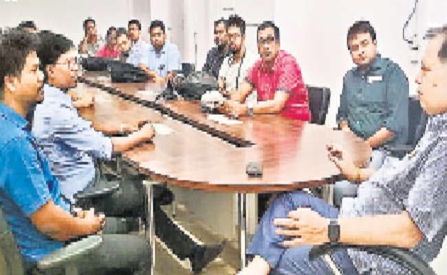 मशीन खराब रहेगी तो हम क्या सीखेंगे आज से विभाग में होगी कलमबंद हड़ताल