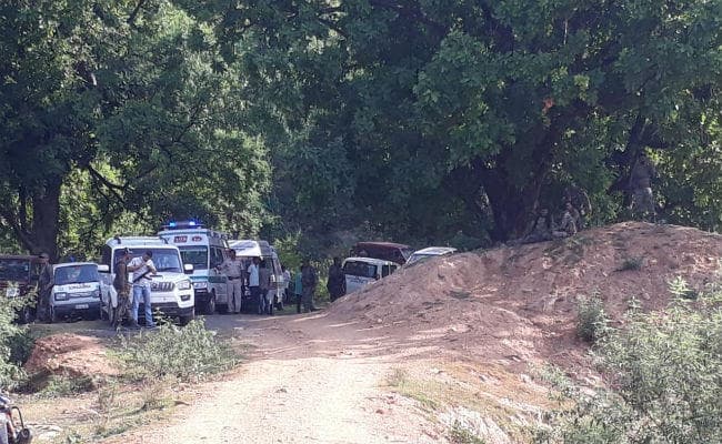 झारखंड: सरायकेला खरसावां में IED विस्‍फोट, जगुआर  पुलिस और कोबरा बटालियन के 11 जवान घायल