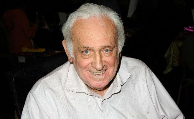 ‘द गॉडफादर'' के अभिनेता कैरमाइन कैरिडी का निधन