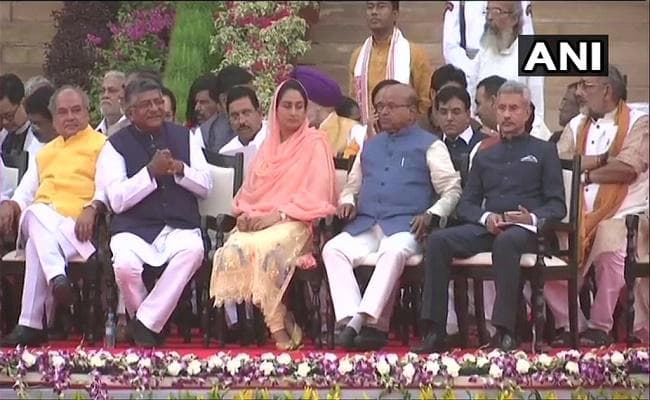 रविशंकर : इंदिरा गांधी सरकार के खिलाफ प्रदर्शनों में निभाई थी महत्वपूर्ण भूमिका