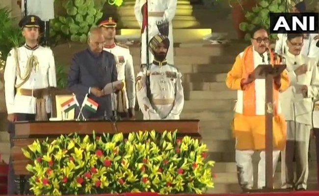 #ModiSarkar2/महेंद्र नाथ पांडेय को मिला यूपी की जीत का तोहफा