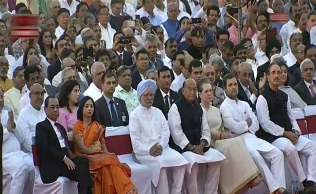 राष्ट्रपति भवन में मोदी के शपथ ग्रहण समारोह में 8000 विशेष अतिथि शामिल हुए