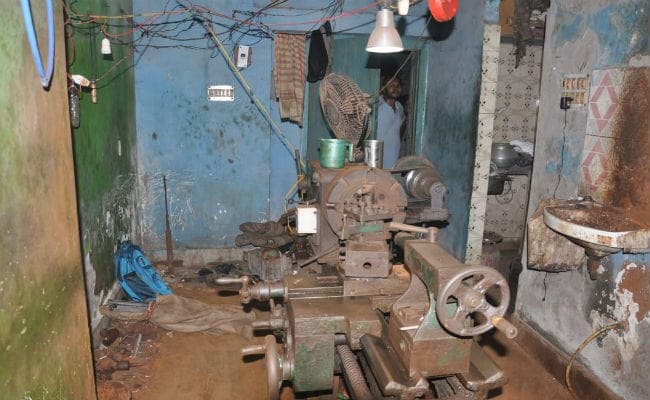 कोलकाता में पकड़े गये मुंगेर गैंग के तीन आर्म्स डीलर, हावड़ा में खोल रखा था मिनी आर्म्स फैक्टरी