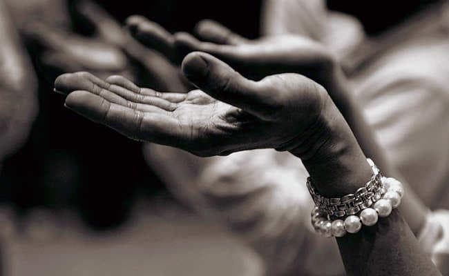 सामाजिक और आर्थिक संतुलन का त्योहार है ईद-उल-फितर