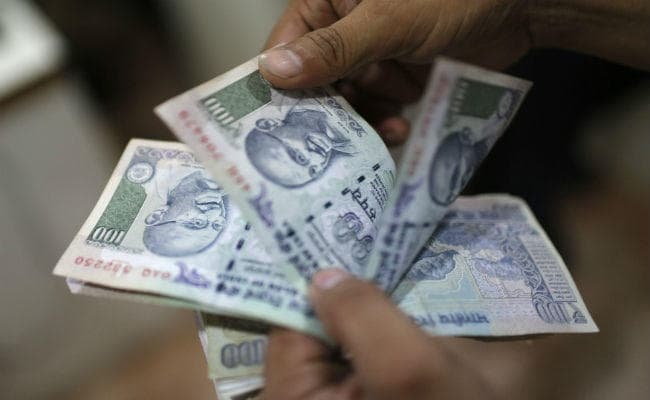 सेवानिवृत सरकारी कर्मियों को 2100 रुपये पूजा बोनस