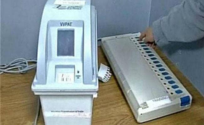 रामगढ़ विधानसभा उपचुनाव 2023 : ईवीएम से 27 फरवरी को होगी वोटिंग, वीवीपैट से किए जाएंगे रिकॉर्ड रामगढ़ विधानसभा उपचुनाव 2023 : ईवीएम से 27 फरवरी को होगी वोटिंग, वीवीपैट से किए जाएंगे रिकॉर्ड