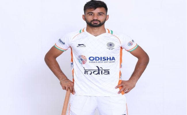 भारतीय हॉकी टीम की नयी आधिकारिक पोशाक जारी