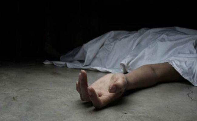 प्रत्येक नौ मिनट में एक पुरुष कर रहा आत्महत्या