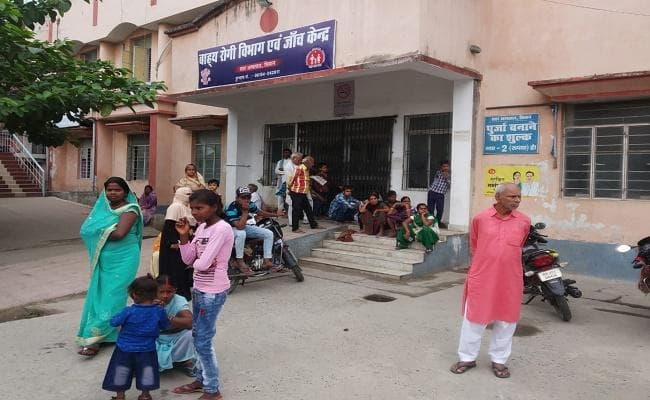 बिहार : सीवान में डॉक्टरों का आंदोलन हुआ तेज, निजी डॉक्टर भी गये अनिश्चितकालीन हड़ताल पर