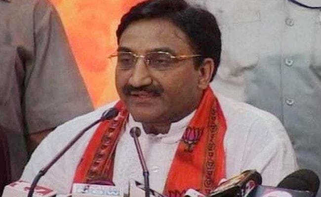 सरकार ने विवाद के बाद नयी शिक्षा नीति के संशोधित मसौदे से हिंदी का उपबंध हटाया