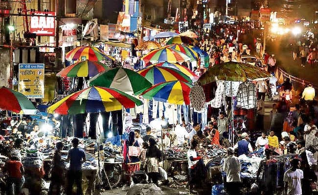 आज नजर आया चांद तो कल मनेगी ईद