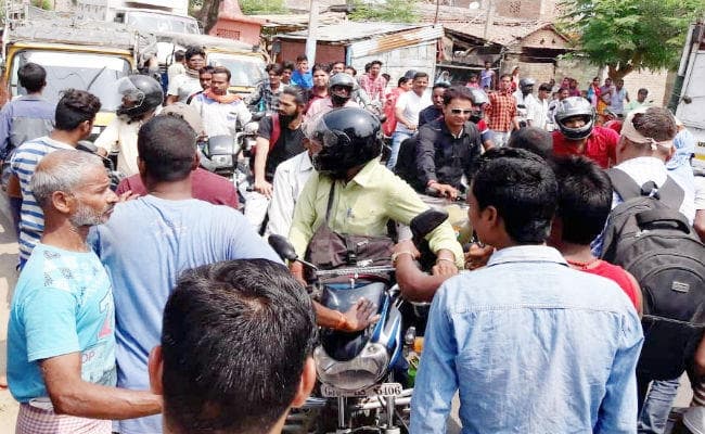 सीवान की महिला कांस्टेबल की हत्या का मामला : परिजनों ने दुष्कर्म के बाद हत्या की जतायी आशंका, कहा…