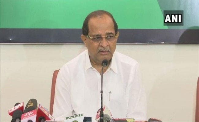 महाराष्ट्र में कांग्रेस को झटका: राधाकृष्ण ने विस की सदस्यता से दिया इस्तीफा, थाम सकते हैं भाजपा का दामन