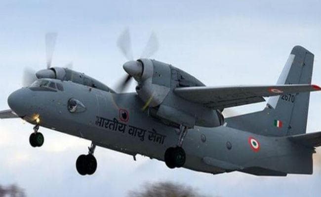 भारत-चीन सीमा से लापता विमान एएन-32 को ढूंढ रहा है विमानों और हेलीकॉप्टरों का बेड़ा