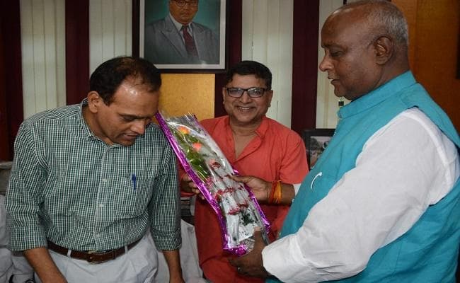 बिहार : मंत्री प्रमोद कुमार ने संभाला कला, संस्कृति एवं युवा विभाग का पदभार