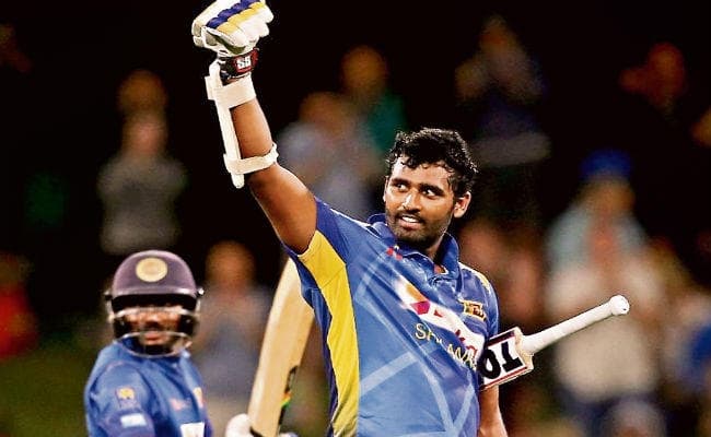 एक फैन ऐसा भी : ....जब परेरा से ओपनिंग के लिए पेड़ पर चढ़ा प्रशंसक