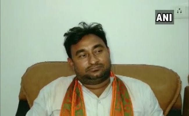 बुलंदशहर के भाजपा सांसद ने कहा- सड़कों पर नमाज पढ़ने वालों के खिलाफ होनी चाहिए कार्रवाई