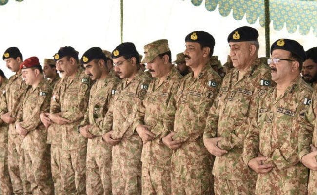 खस्ताहाल पाकिस्तान: पाकिस्तानी सेना ने रक्षा बजट में की कटौती, बोले इमरान खान- कदम काबिले तारीफ