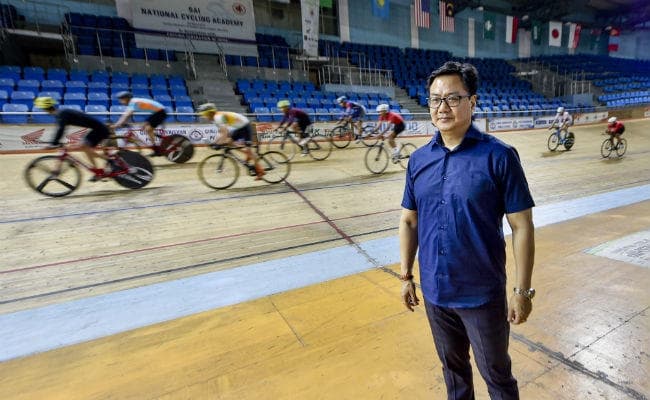 खेल मंत्री रिजिजू का स्टेडियमों और अकादमियों को हरा भरा बनाने का वादा