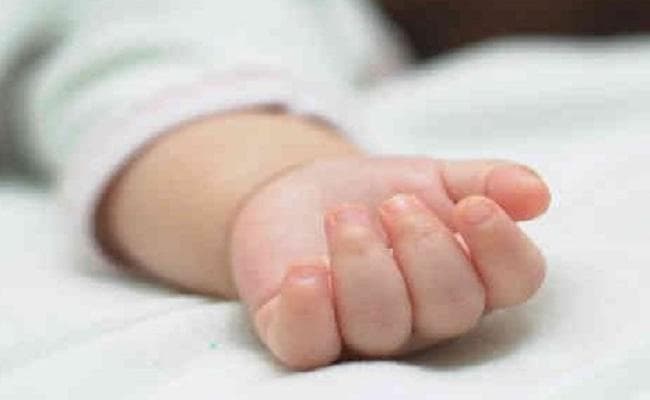 खेलने के दौरान बाल्टी में गिरा एक वर्षीय मासूम, मौत