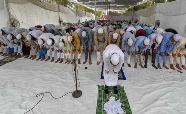 ग्रामीण क्षेत्रों में भी ईद की धूम, मांगी अमन-चैन की दुआ