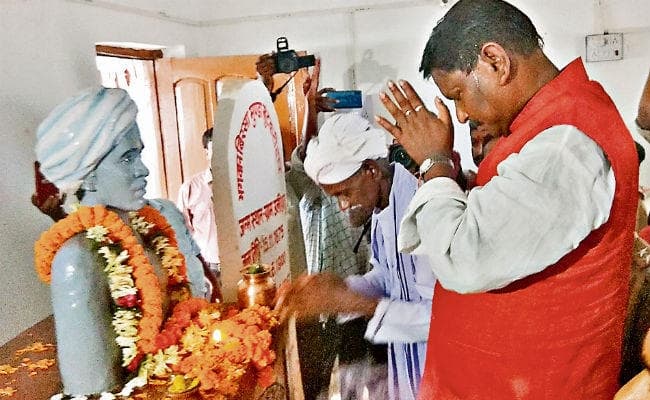 विश्व पर्यावरण दिवस : उलिहातू में केंद्रीय कैबिनेट मंत्री अर्जुन मुंडा ने  कहा, पेड़ों को बचा कर ही हम जीवित रह पायेंगे