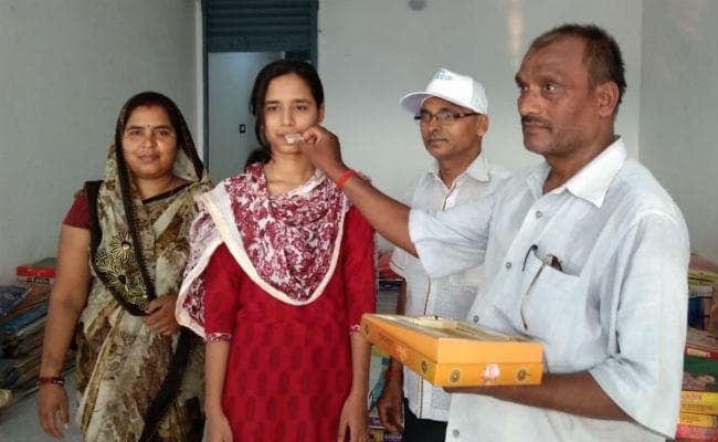 बड़कागांव की मधु रंजन ने नीट 2019 की परीक्षा में हासिल की सफलता