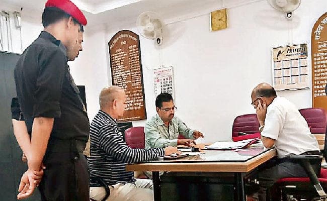 रांची : महिला की किडनी का गलत ऑपरेशन का मामला, रिम्स पहुंची सीआइडी की टीम, अधीक्षक से मांगे कागजात