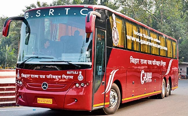 बौद्ध पर्यटक स्थलों के बीच चलेंगी सीएनजी बसें, बिहार आनेवाले विदेशी सैलानियों को मिलेगा प्रदूषण मुक्त वातावरण