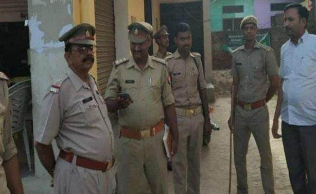 अलीगढ़ः कर्ज न चुकाने पर मासूम की हत्या, 5 पुलिसकर्मियों पर कार्रवाई, राहुल-प्रियंका ने ट्वीट कर कही ये बात