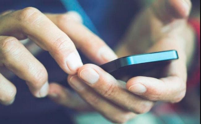 मस्तिष्क पर प्रभाव डाल सकता है अधिक इंटरनेट इस्तेमाल : अनुसंधान