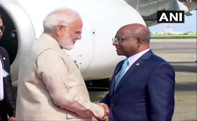 मालदीव पहुंचे पीएम नरेंद्र मोदी, सर्वोच्च सम्मान से नवाजा जायेगा