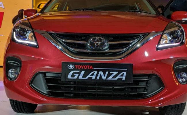 टोयोटा की नयी प्रीमियम हैचबैक ‘ग्लांजा’ लॉन्च
