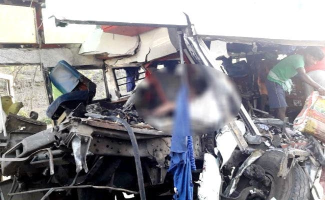 झारखंड से मसौढ़ी आ रही महारानी बस हादसे में दर्जन भर यात्रियों की मौत, मृतकों में अधिकतर बिहार के रहनेवाले