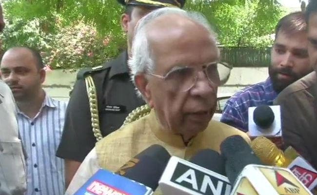 बंगाल हिंसा : प्रधानमंत्री मोदी और गृहमंत्री शाह से मिले बंगाल के राज्यपाल, सौंपी रिपोर्ट